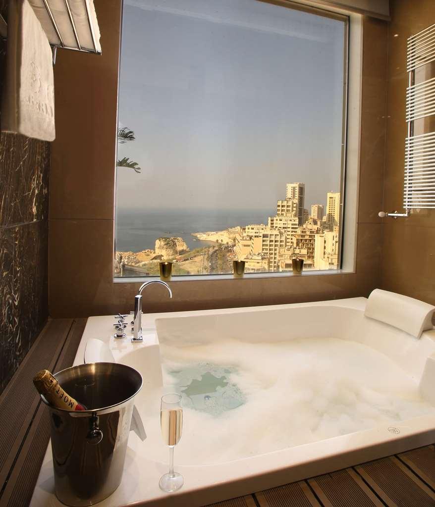 Lancaster Raouche Hotel Beirut Zimmer foto